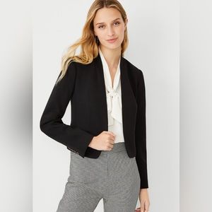 Alice + Olivia Employed• Cropped Blazer in Signature Black size XS